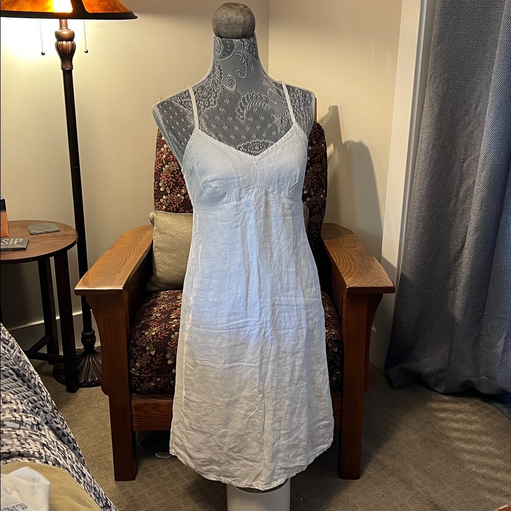 GAP Ivory Linen 100% Cotton Dress with embroidered details